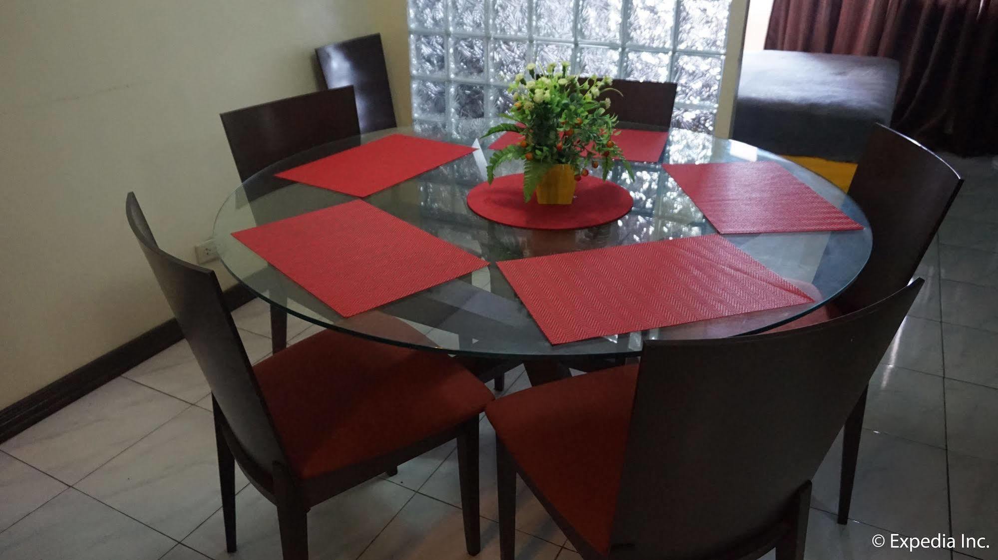 Manila Bay Serviced Apartments Eksteriør billede